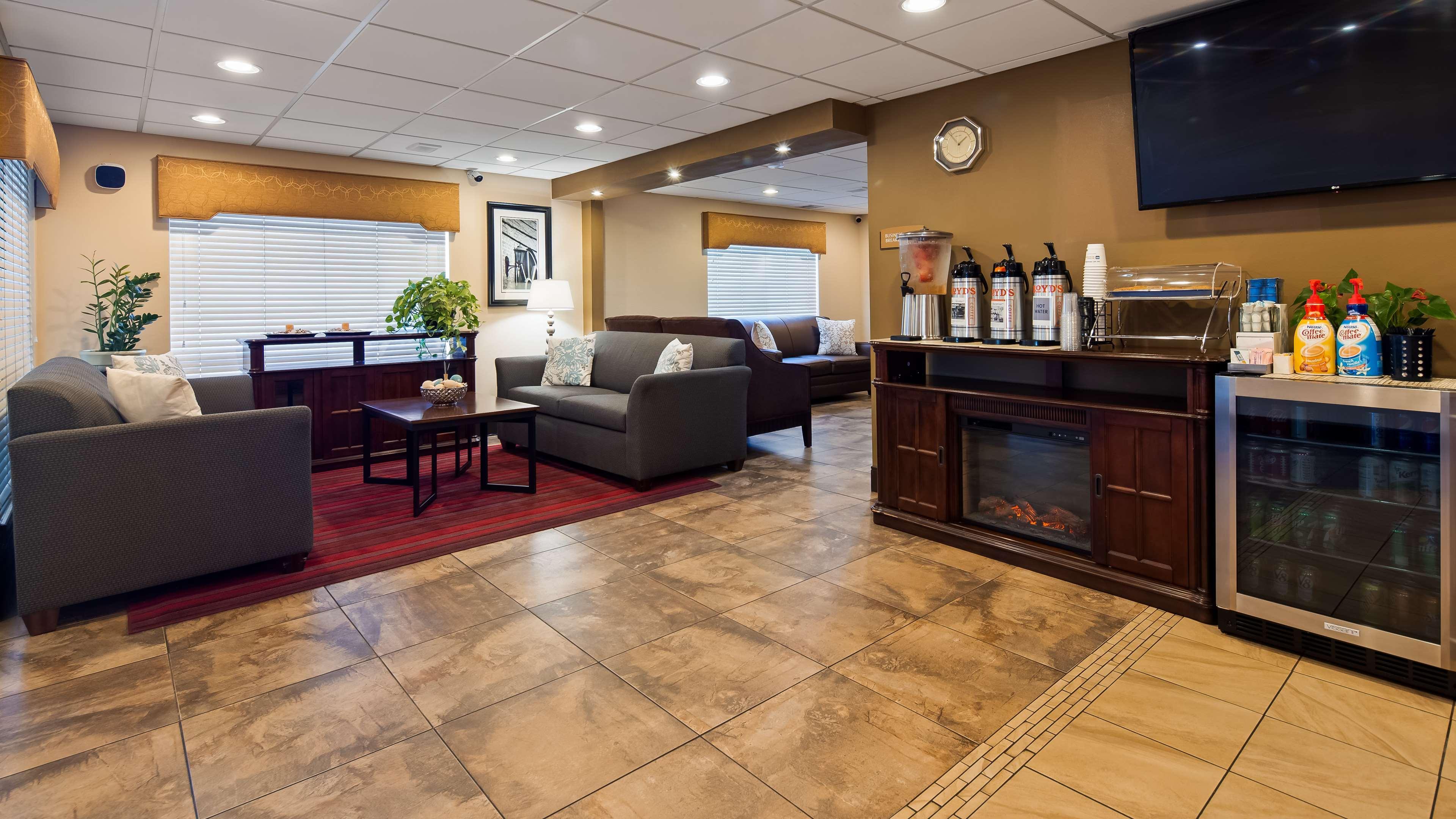 Best Western Inn & Suites Ontario Exterior foto